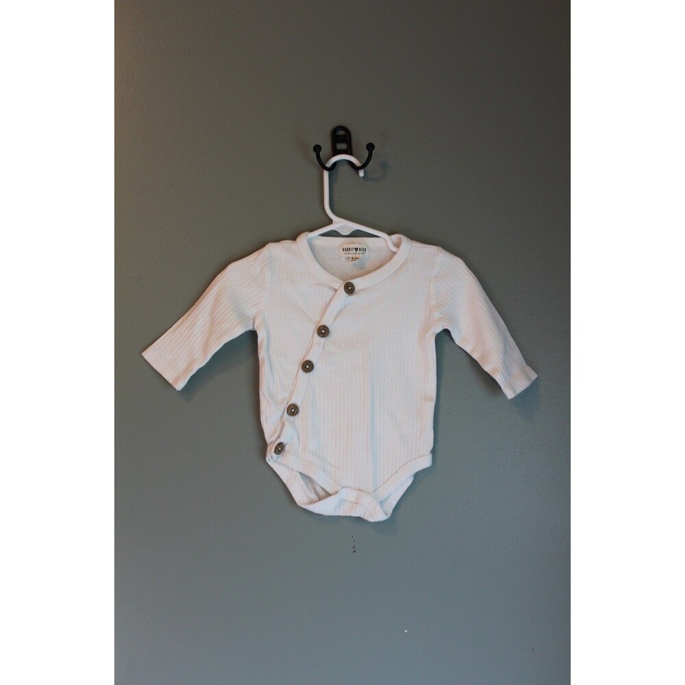 Rabbit & Bear One Piece Long Sleeve Bodysuit White Button Baby Size 6-9M